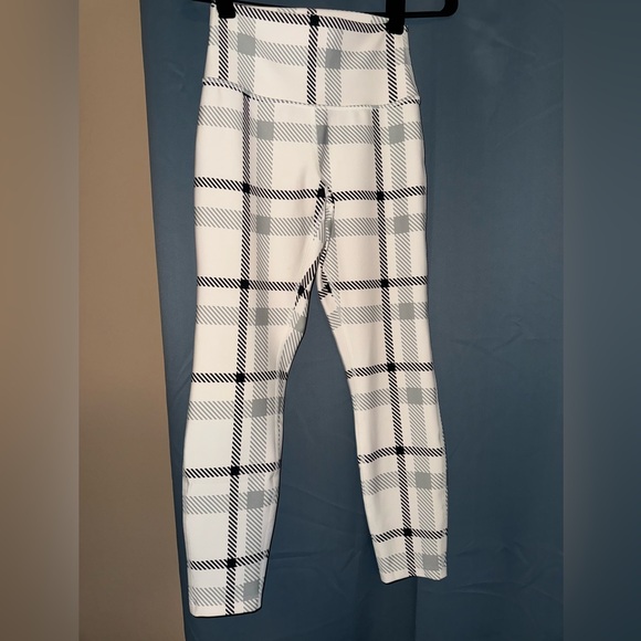 Alo Plaid leggings - Picture 5 of 8